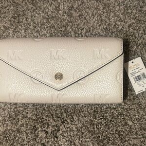 Michael Kors White Wallet